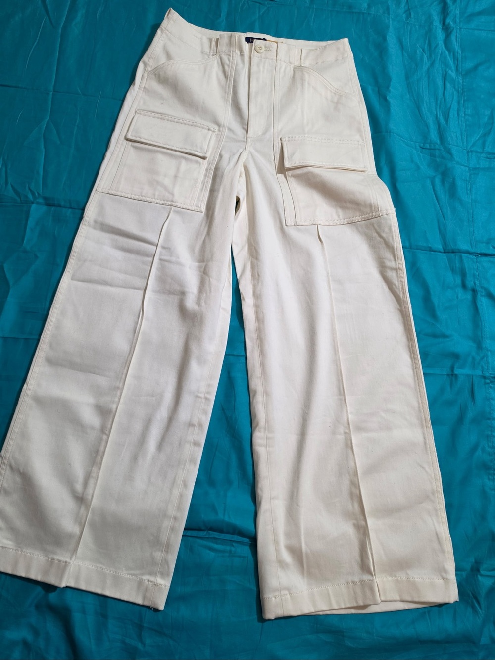 Ralph Lauren Wide Leg Cargo Pants in Off-White - Picture 3 of 4
